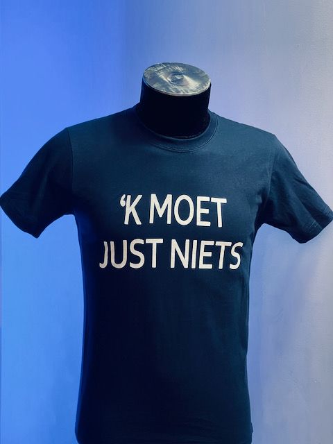 T shirt moet just niks 2025